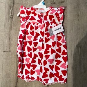 NWT Carter’s 6mo Heart Romper ❤️💗